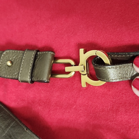 Salvatore Ferragamo Auth. Bronze Leather Hobo Bag - Picture 8 of 15